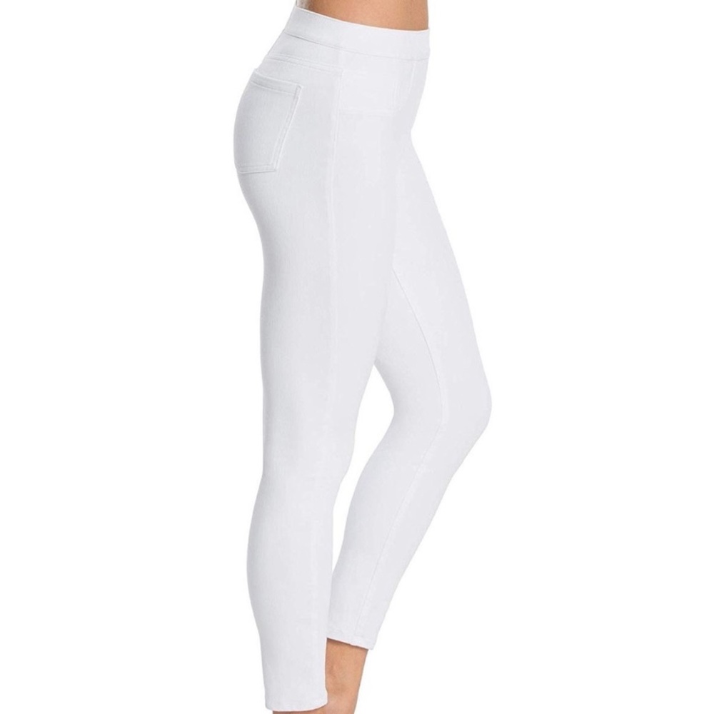 SPANX Womans size Large White pull on jean-ish skinny Jeans mid rise Stretchy